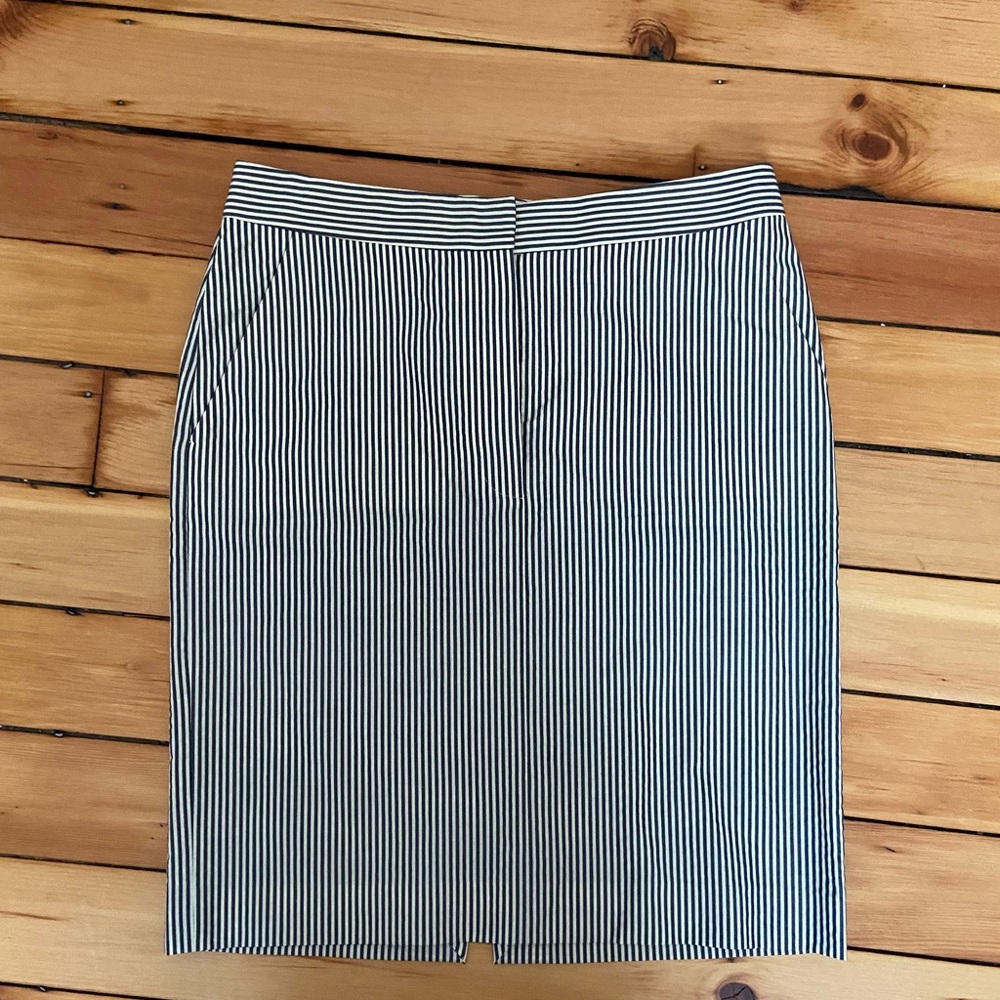 Stella McCartney striped cotton skirt.